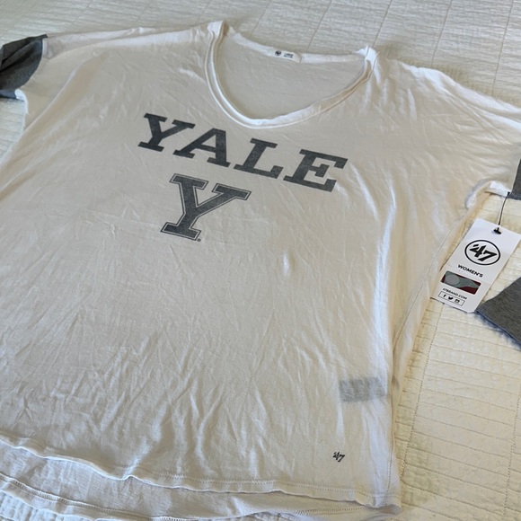Yale Large Baseball Long Sleeve Shirt White Gray Oversized NWT V Neck - Picture 3 of 5